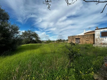 Terreno para Venda em Alcantarilha e Pêra