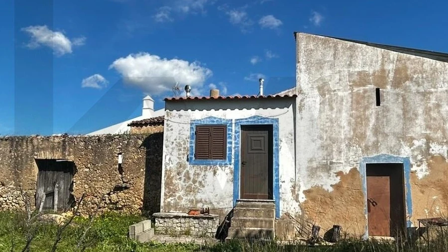 Terreno para Venda em Alcantarilha e Pêra