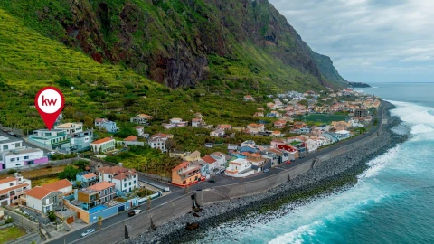 Moradia T3 para Venda em Paul do Mar