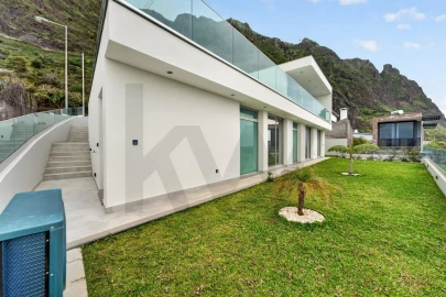 Moradia T3 para Venda em Paul do Mar