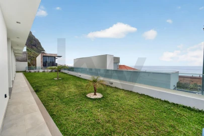 Moradia T3 para Venda em Paul do Mar