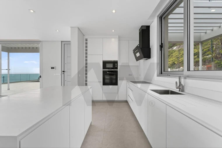 Moradia T3 para Venda em Paul do Mar Foto 21