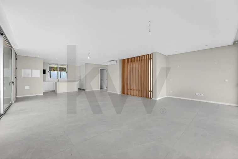 Moradia T3 para Venda em Paul do Mar Foto 23