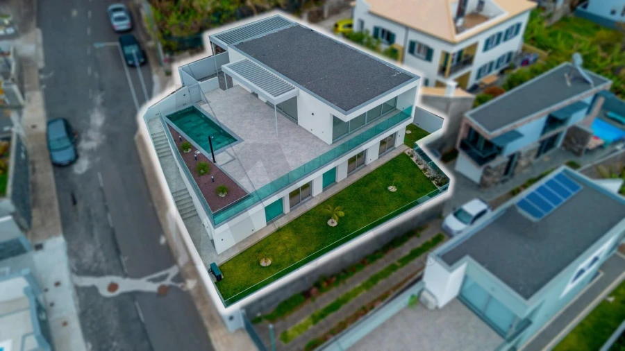 Moradia T3 para Venda em Paul do Mar Foto 13