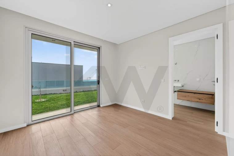 Moradia T3 para Venda em Paul do Mar Foto 32