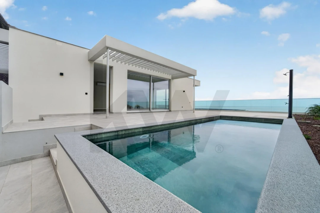 Moradia T3 para Venda em Paul do Mar Foto 1