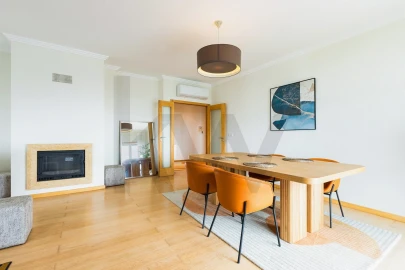 Apartamento T3 para Arrendamento em Oeiras e São Julião da Barra, Paço de Arcos e Caxias