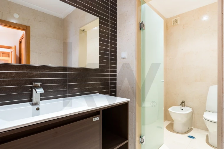 Apartamento T3 para Arrendamento em Oeiras e São Julião da Barra, Paço de Arcos e Caxias Foto 33