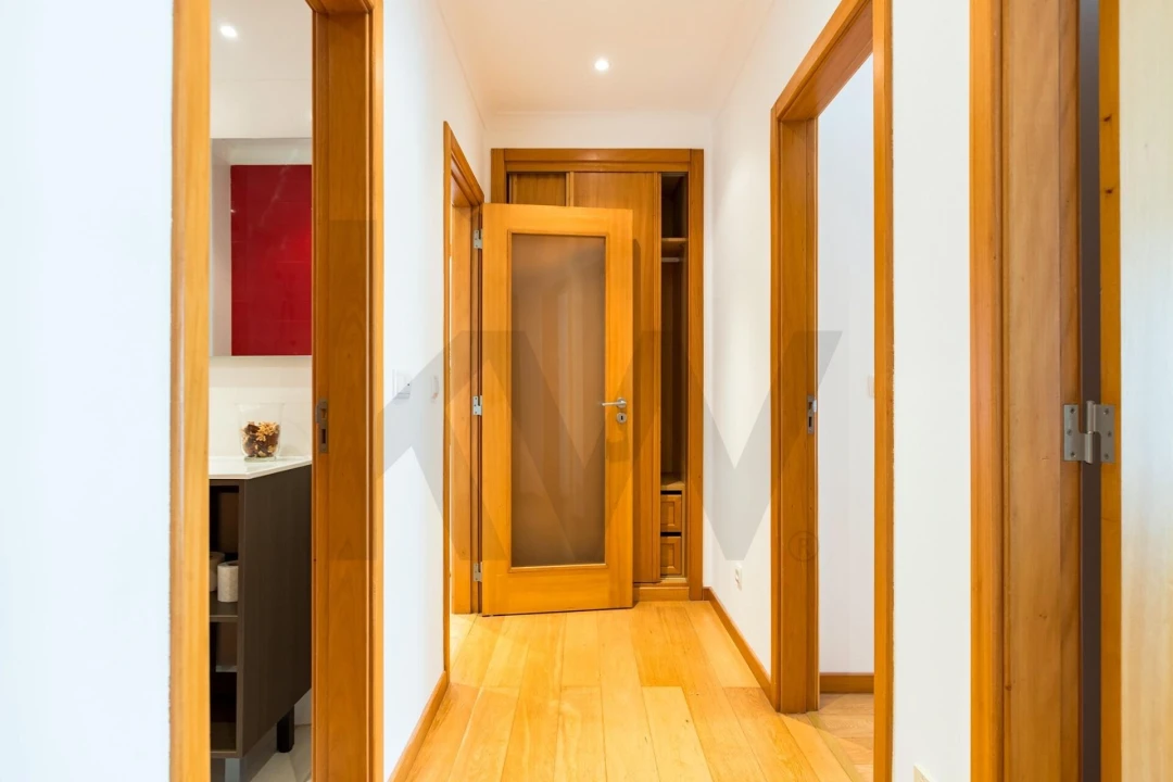 Apartamento T3 para Arrendamento em Oeiras e São Julião da Barra, Paço de Arcos e Caxias Foto 35