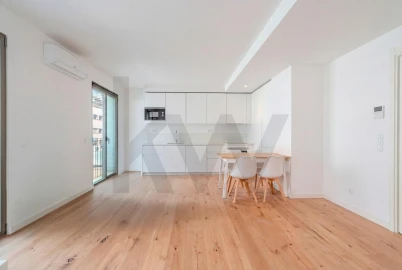 Apartamento T1 para Arrendamento em Algés, Linda-A-Velha e Cruz Quebrada-Dafundo