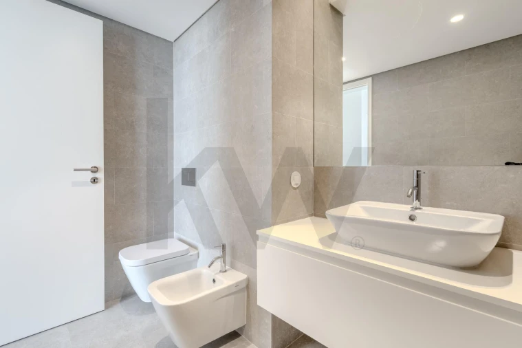 Apartamento T1 para Arrendamento em Algés, Linda-A-Velha e Cruz Quebrada-Dafundo Foto 17