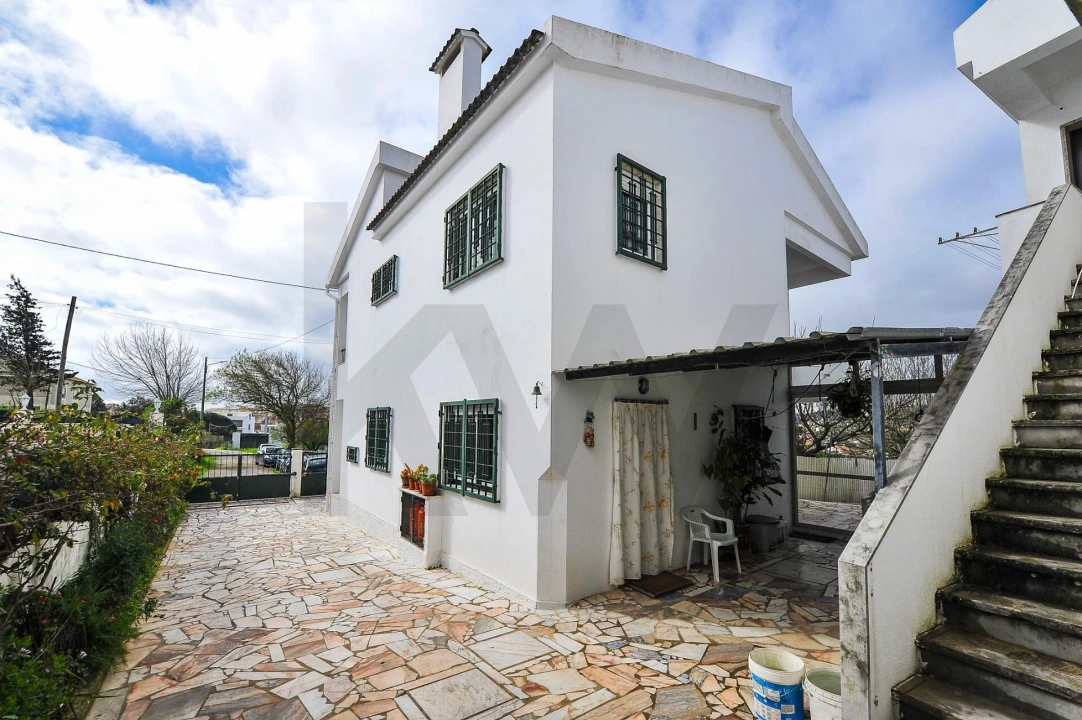 Moradia T4 para Venda em Ramada e Caneças Foto 56