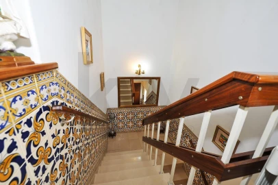 Moradia T4 para Venda em Ramada e Caneças