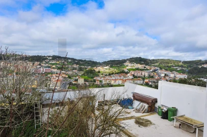 Moradia T4 para Venda em Ramada e Caneças