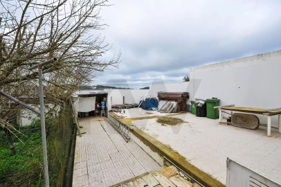 Moradia T4 para Venda em Ramada e Caneças