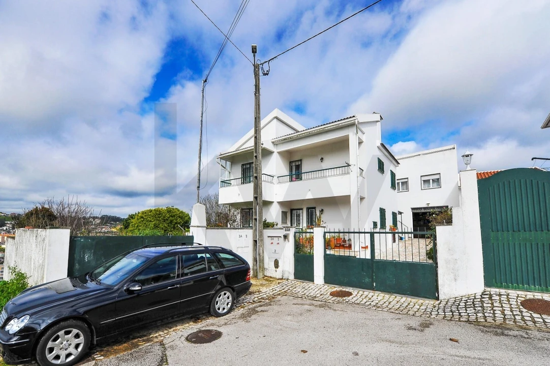 Moradia T4 para Venda em Ramada e Caneças Foto 57