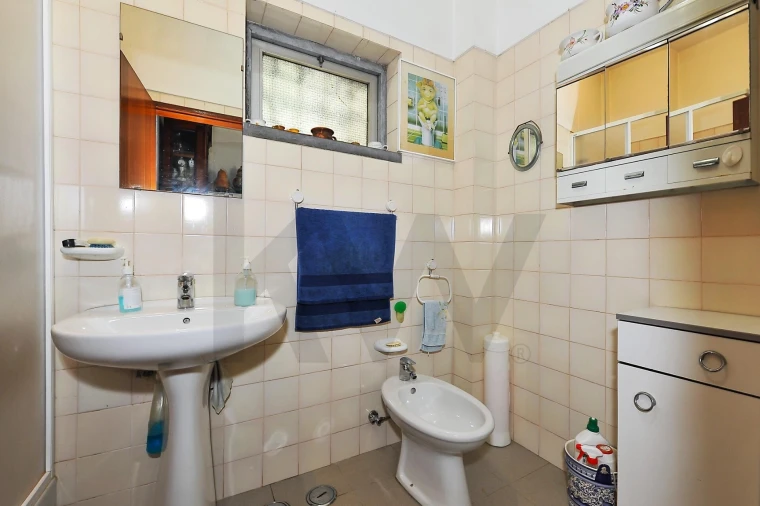 Moradia T4 para Venda em Ramada e Caneças Foto 25