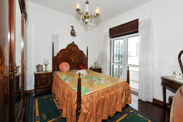 Moradia T4 para Venda em Ramada e Caneças Foto 51