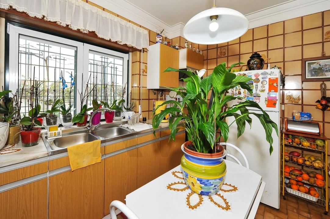 Moradia T4 para Venda em Ramada e Caneças Foto 36