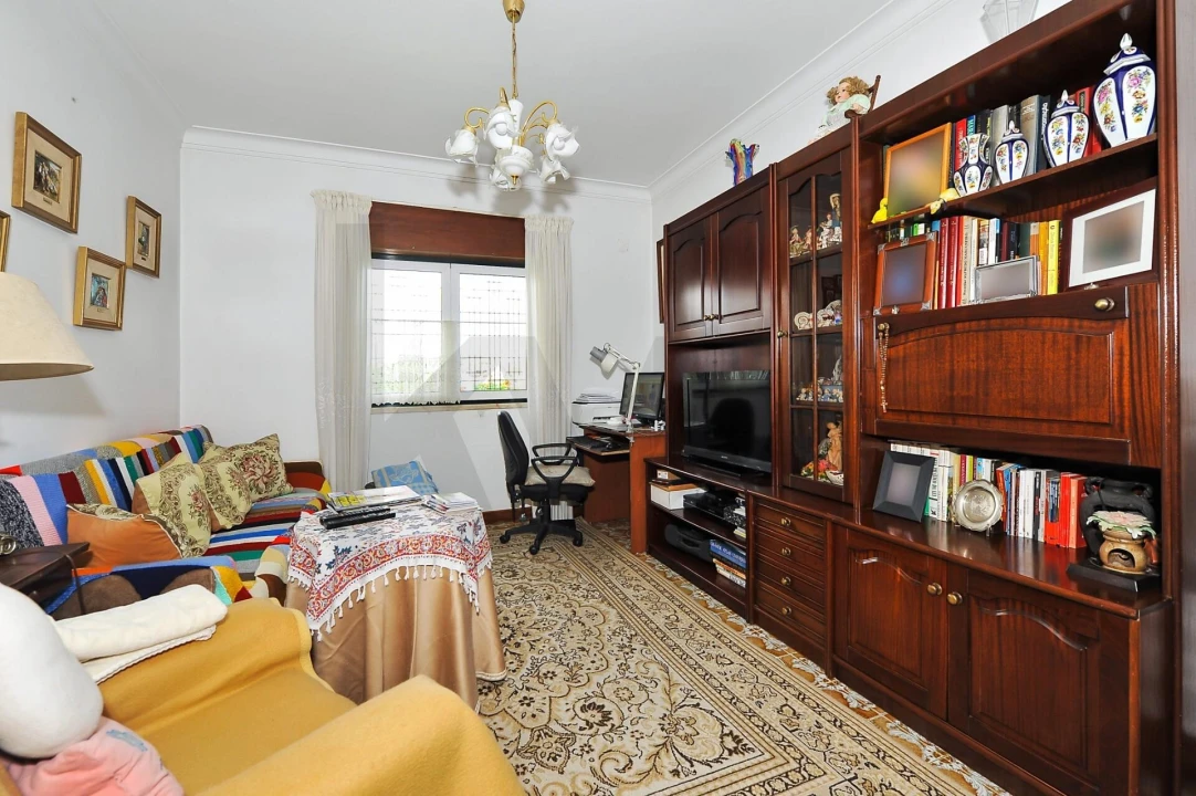 Moradia T4 para Venda em Ramada e Caneças Foto 31