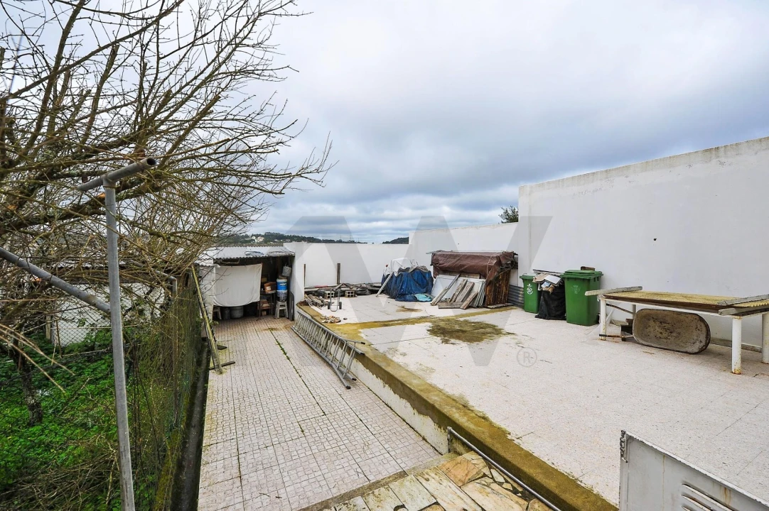 Moradia T4 para Venda em Ramada e Caneças Foto 17