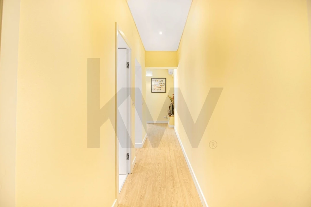 Apartamento T1 para Venda em Campo de Ourique Foto 9