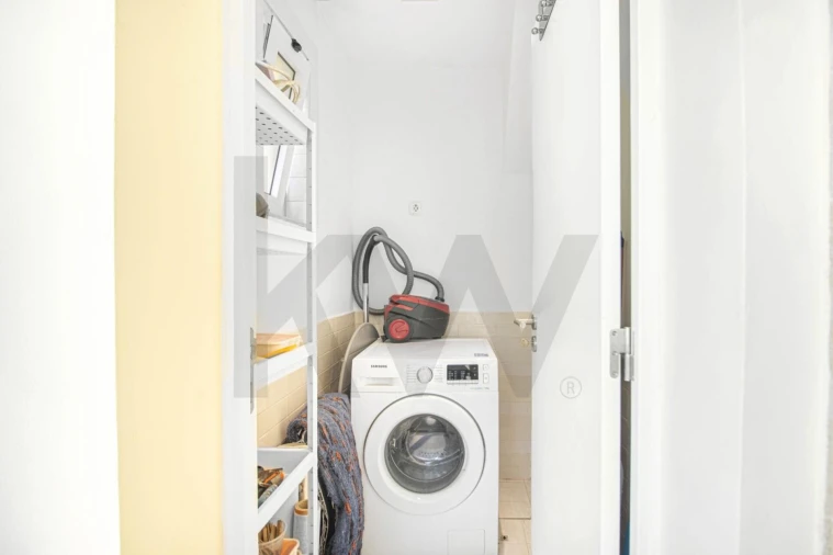 Apartamento T1 para Venda em Campo de Ourique Foto 18