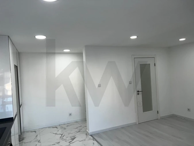 Apartamento T2 para Venda em Amora Foto 23