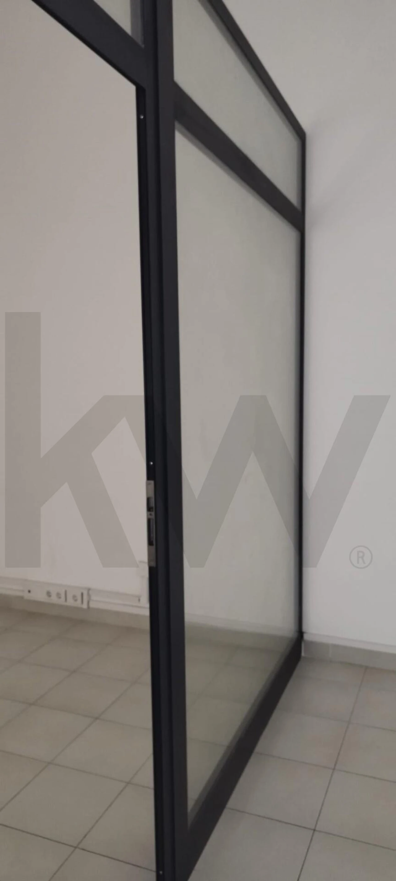 Loja para Arrendamento em Mina de Água Foto 18