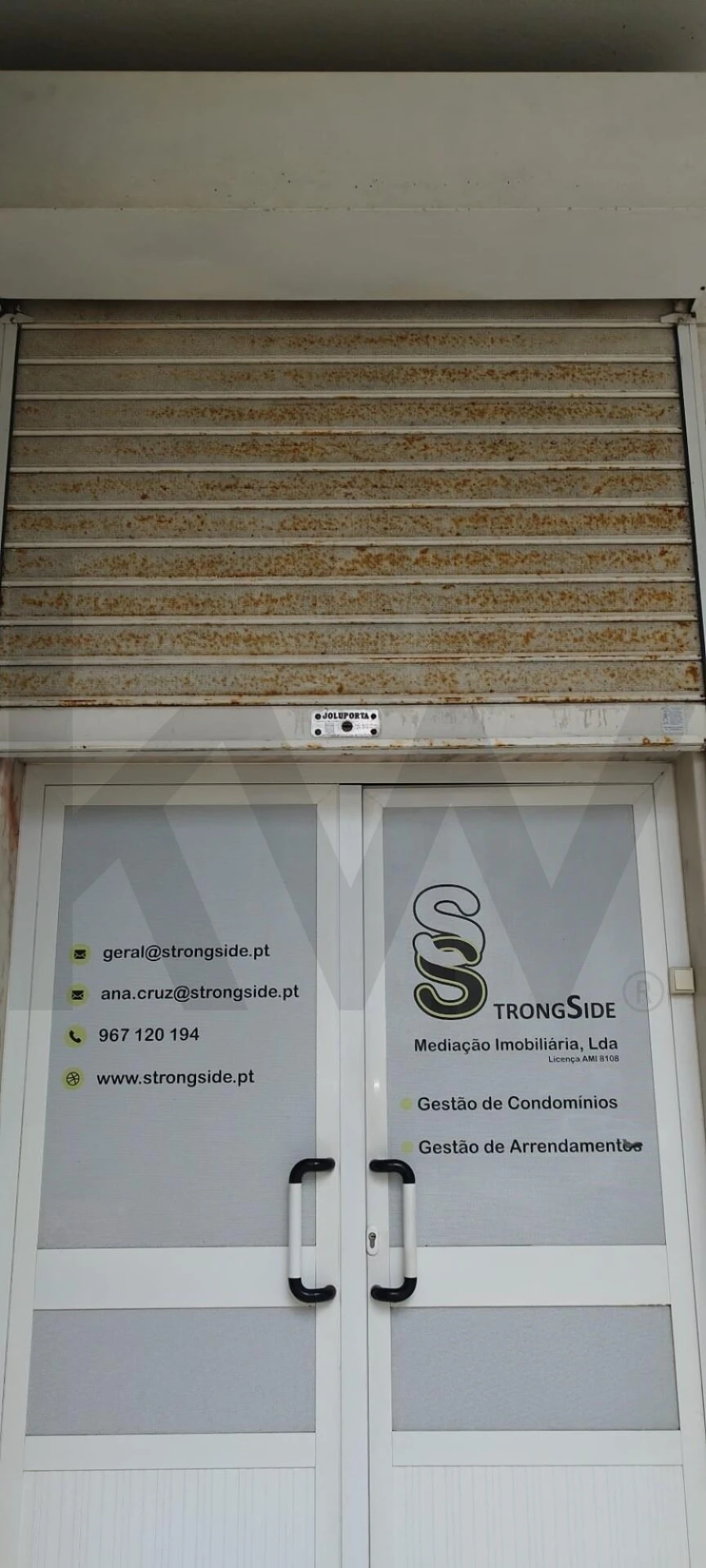 Loja para Arrendamento em Mina de Água Foto 5