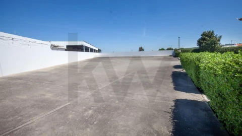 Moradia T5 para Venda em Fazendas de Almeirim