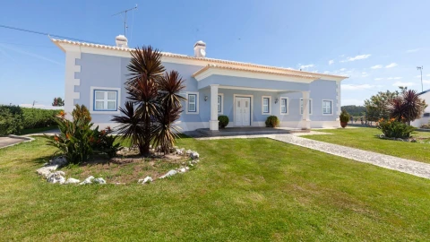 Moradia T5 para Venda em Fazendas de Almeirim