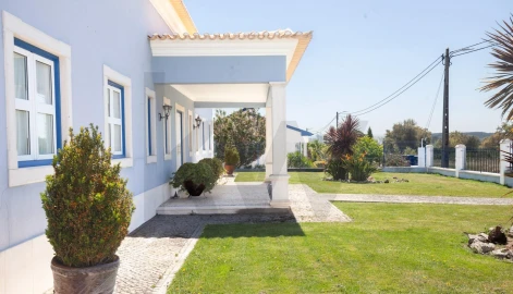 Moradia T5 para Venda em Fazendas de Almeirim