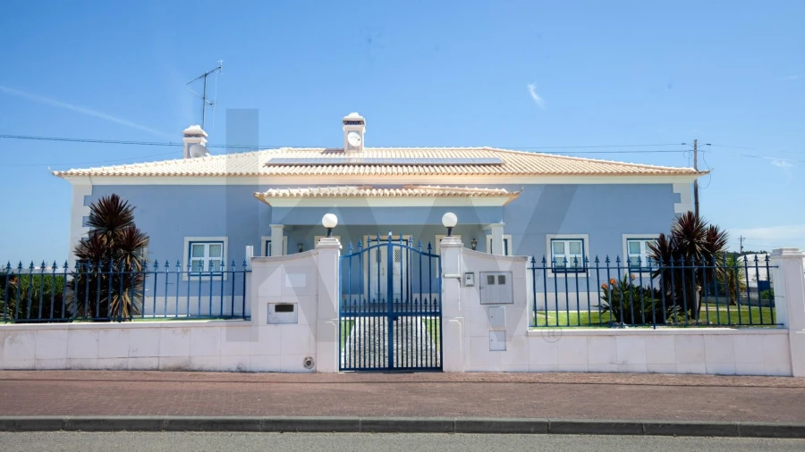 Moradia T5 para Venda em Fazendas de Almeirim Foto 15