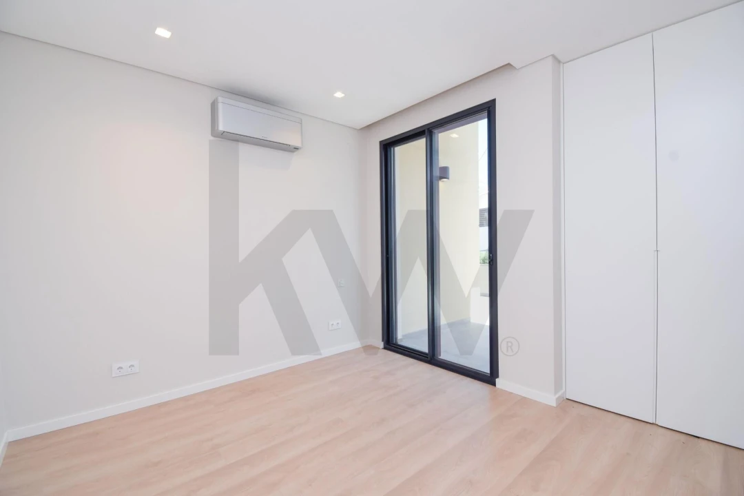 Moradia T4 para Venda em Alcabideche Foto 21