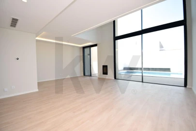 Moradia T4 para Venda em Alcabideche