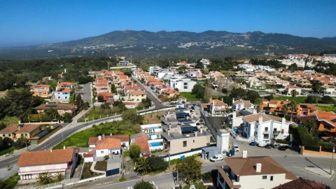 Moradia T4 para Venda em Alcabideche