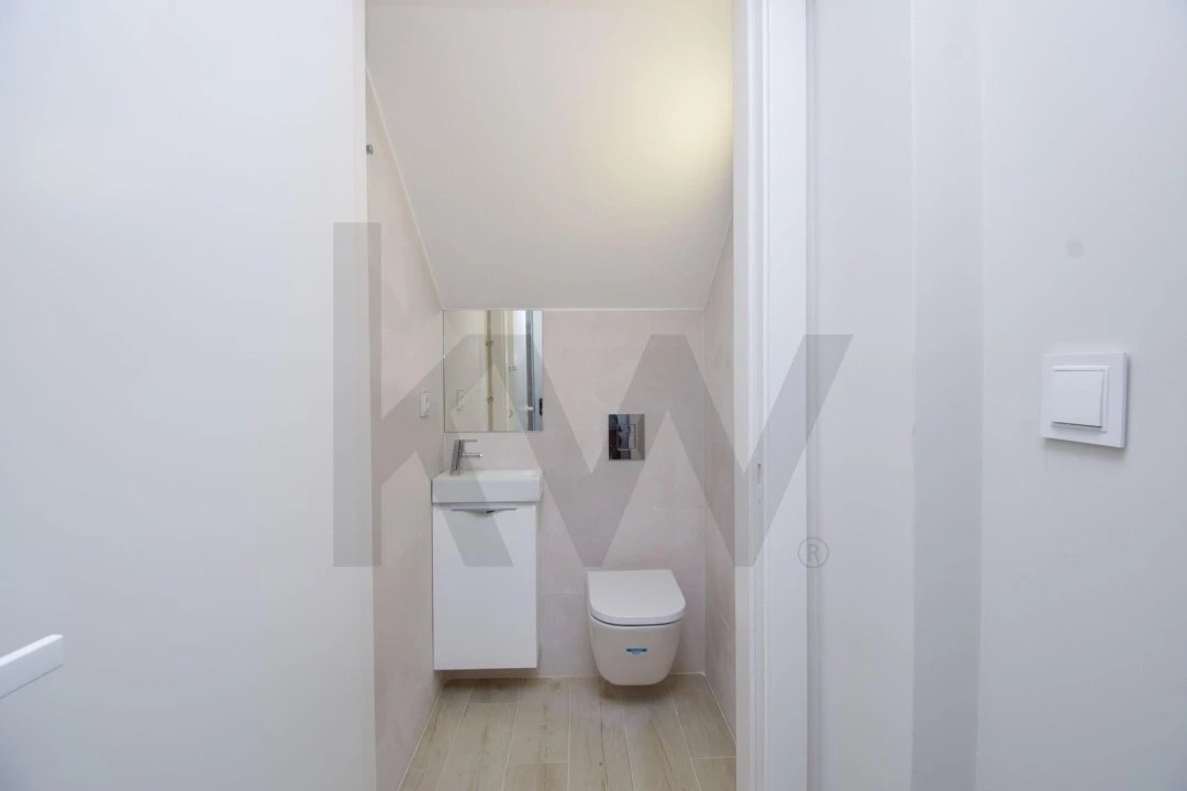 Moradia T4 para Venda em Alcabideche Foto 46