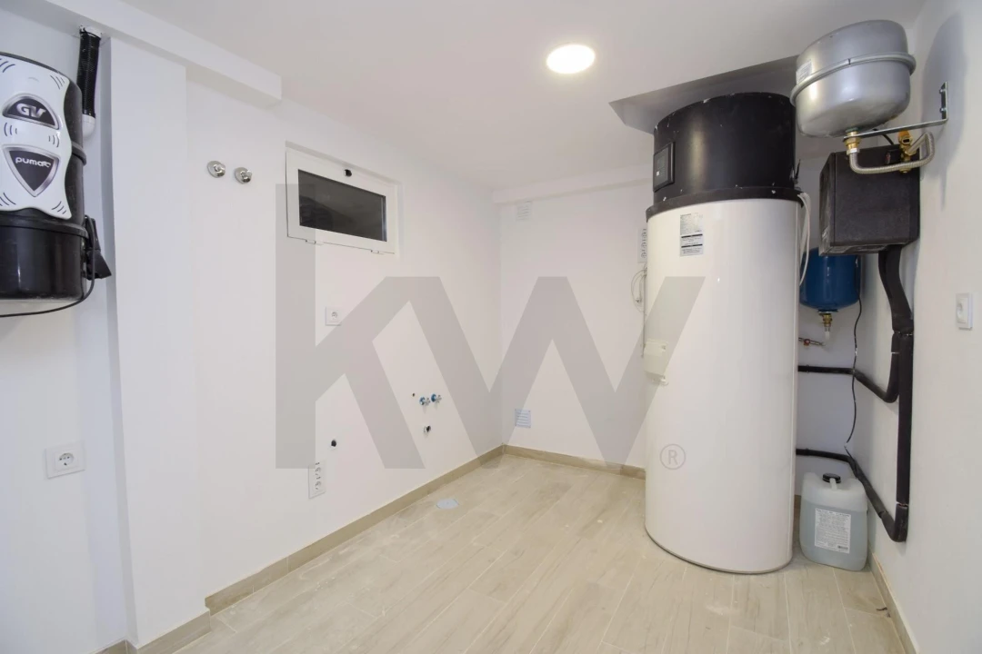 Moradia T4 para Venda em Alcabideche Foto 45