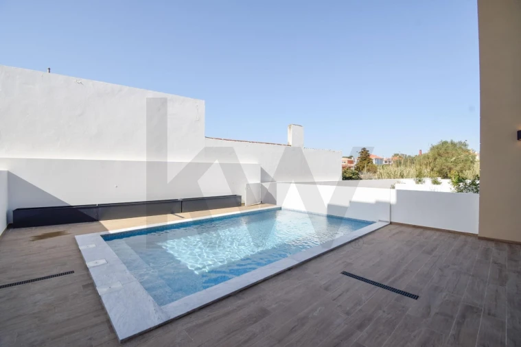 Moradia T4 para Venda em Alcabideche Foto 7