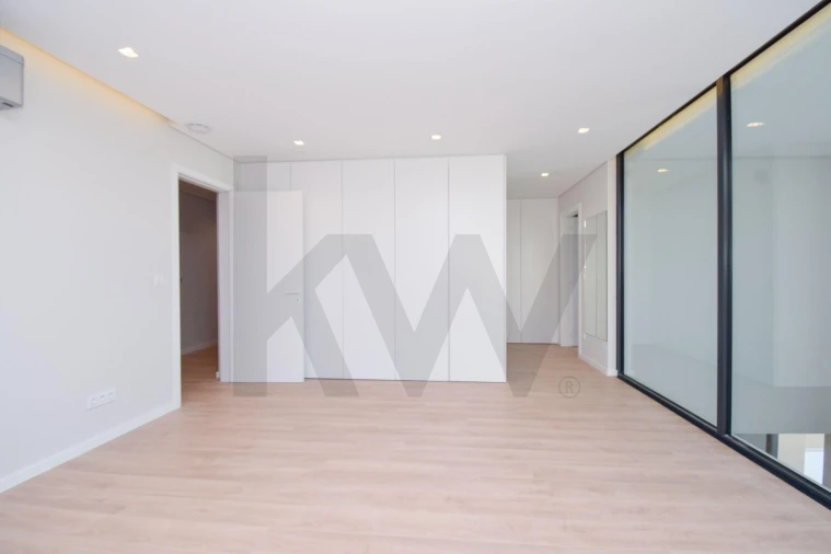 Moradia T4 para Venda em Alcabideche Foto 25