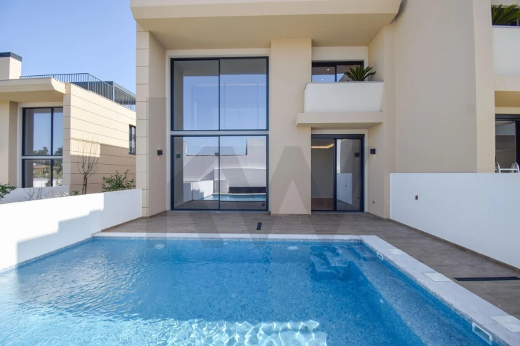 Moradia T4 para Venda em Alcabideche Foto 6