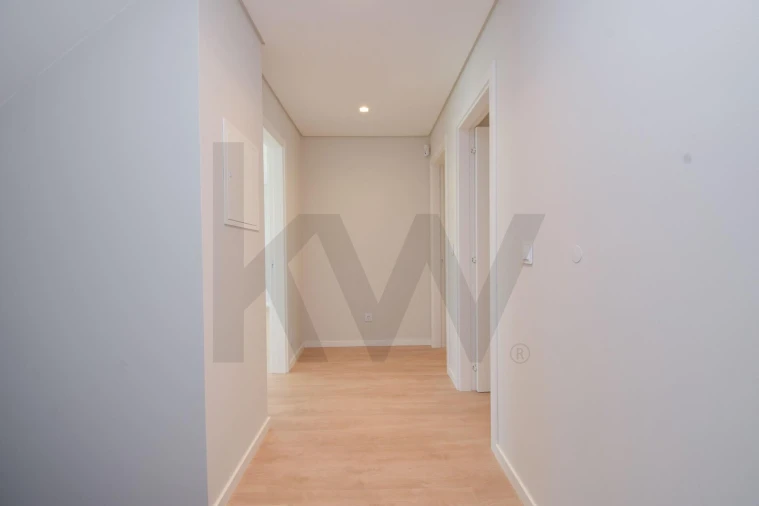 Moradia T4 para Venda em Alcabideche Foto 37