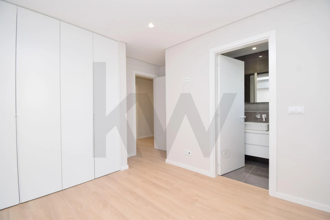 Moradia T4 para Venda em Alcabideche Foto 36