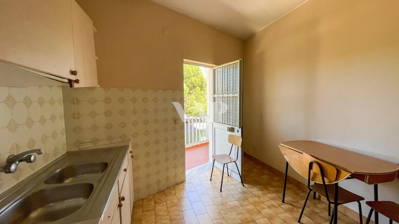 Moradia T8 para Venda em Quarteira Foto 67