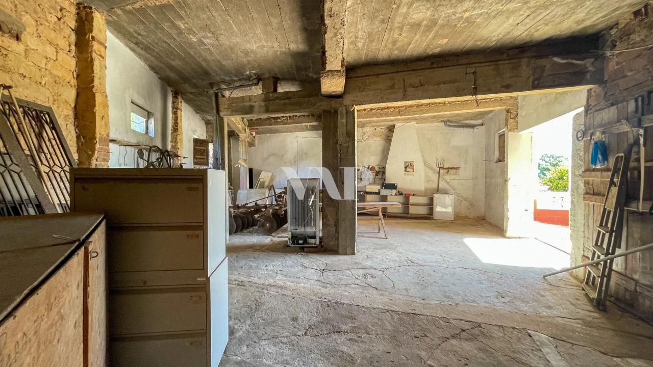 Moradia T8 para Venda em Quarteira Foto 93