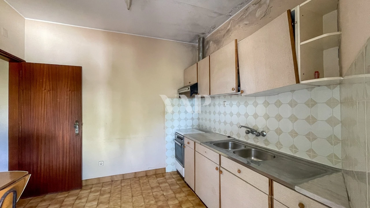 Moradia T8 para Venda em Quarteira Foto 65