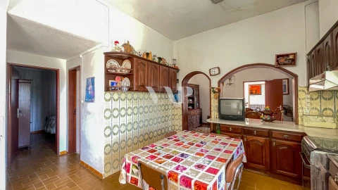 Moradia T8 para Venda em Quarteira