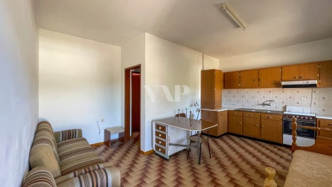 Moradia T8 para Venda em Quarteira