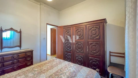 Moradia T8 para Venda em Quarteira